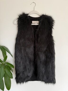 Faux Fur Knit Vest | Black Sleeveless Layering Vest Size Small NWT